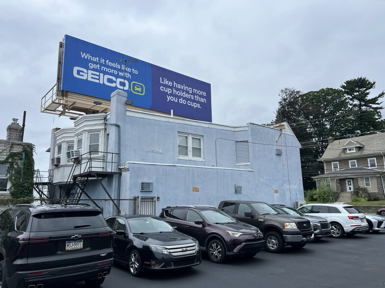 More Photos Of 101 E Township Line Rd, Upper Darby General Retail For Sale