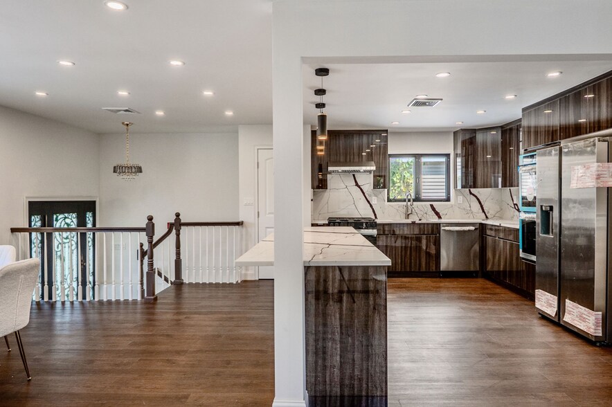 More Photos Of 776 Hempstead Ave, West Hempstead Specialty For Sale