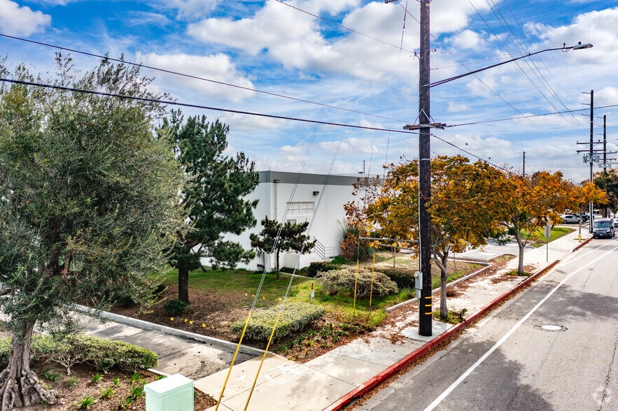 More Photos Of 3730 Redondo Beach Ave, Redondo Beach Warehouse For Lease