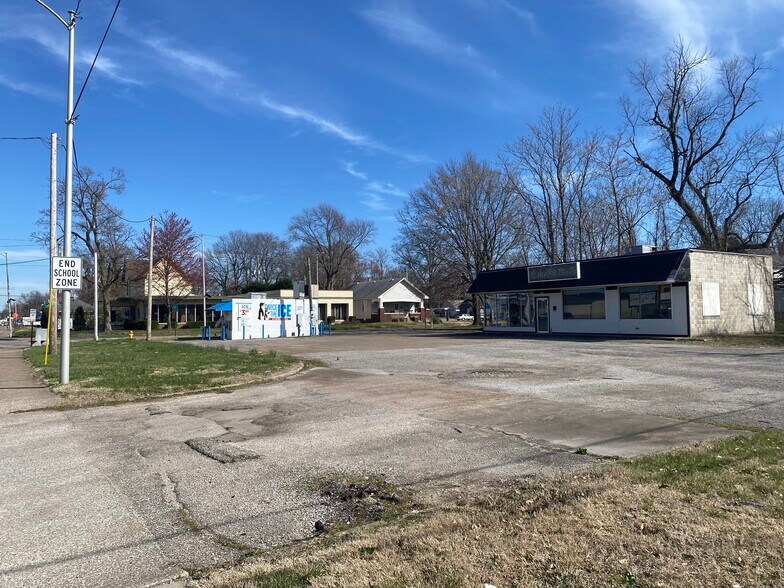 Primary Photo Of 401 S Kentucky Ave, Evansville Freestanding For Sale
