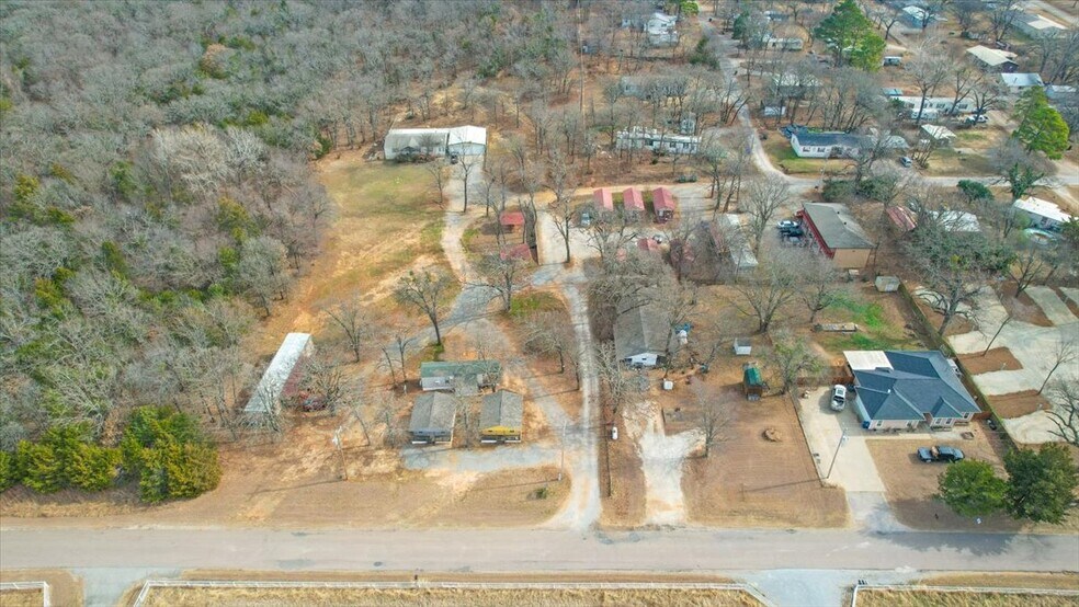 More Photos Of 141 Whippoorwill Dr, Mead Hotel For Sale