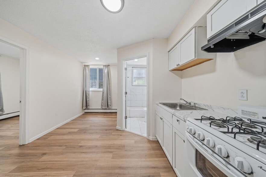 More Photos Of 2528 17th Ave S, Minneapolis Apartments For Sale