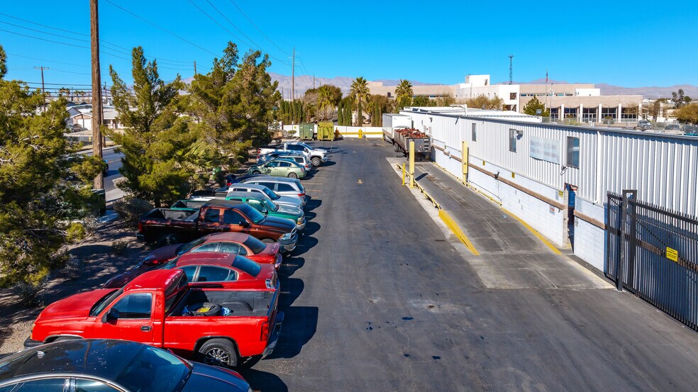 More Photos Of 2580 N Commerce St, North Las Vegas Manufacturing For Lease