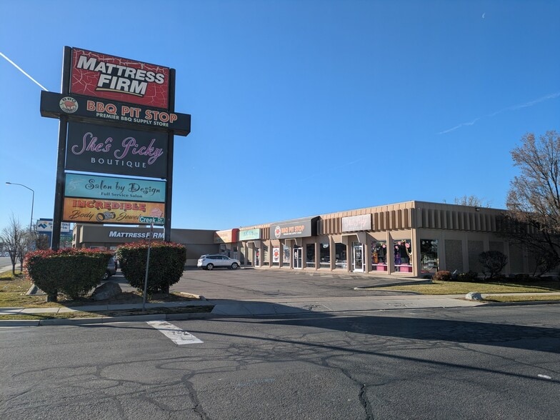 More Photos Of 6200-6230 S State St, Murray Storefront For Lease