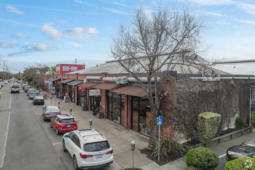 More Photos Of 1329 9th St, Berkeley Storefront Retail Office For Lease