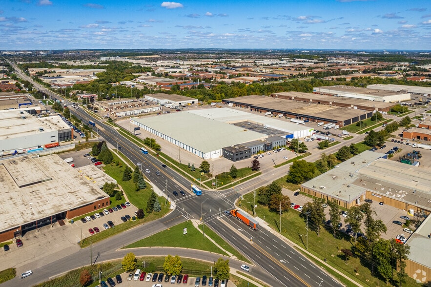 More Photos Of 8301 Keele St, Concord Warehouse For Lease