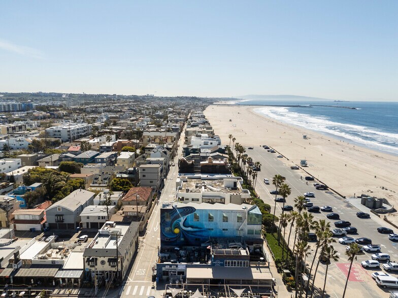 More Photos Of 3111 Ocean Front Walk, Marina Del Rey Apartments For Sale