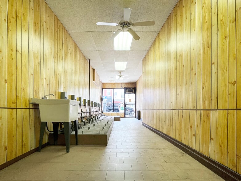 More Photos Of 1012 Manhattan Ave, Brooklyn Storefront Retail Residential For Lease