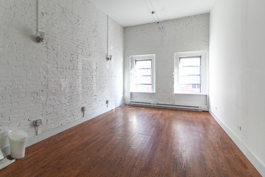 More Photos Of 133 E 35th St, New York Apartments For Sale
