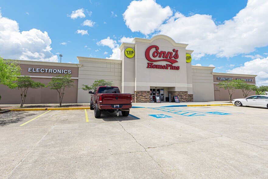 More Photos Of 8888 Airline Hwy, Baton Rouge Freestanding For Lease