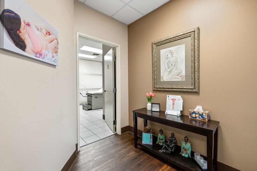 More Photos Of 81715 Doctor Carreon Blvd, Indio Medical For Sale