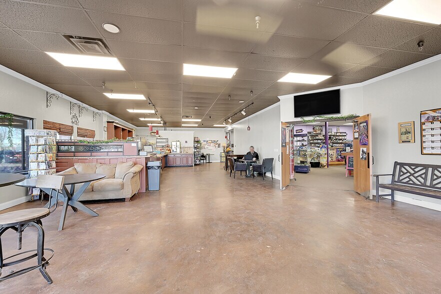 More Photos Of 1119 W Drake Rd, Fort Collins Freestanding For Lease