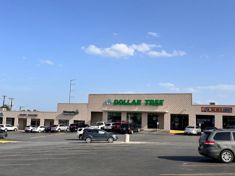 More Photos Of 6000-6064 Ingram Rd, San Antonio Unknown For Lease