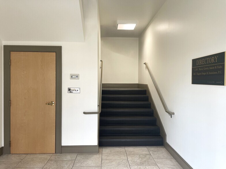 More Photos Of 411 Old Baltimore Pike, Chadds Ford Office For Sale