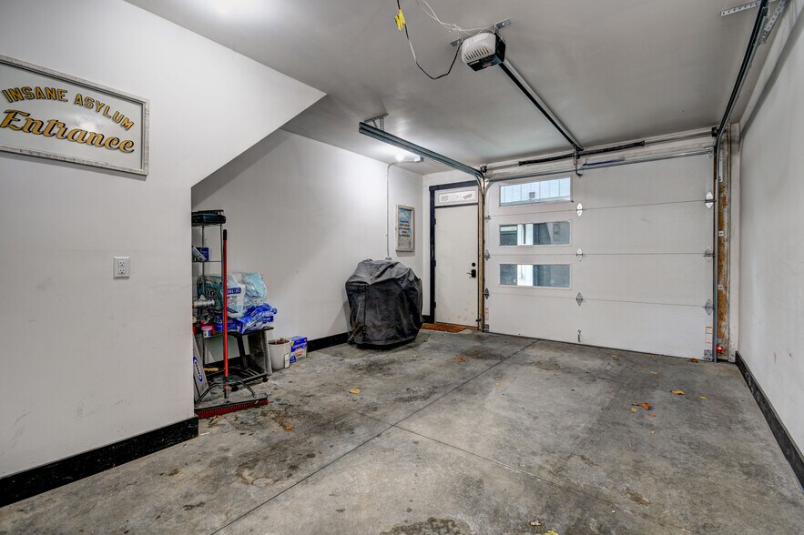 More Photos Of 208 Gillis St, Traverse City Specialty For Sale