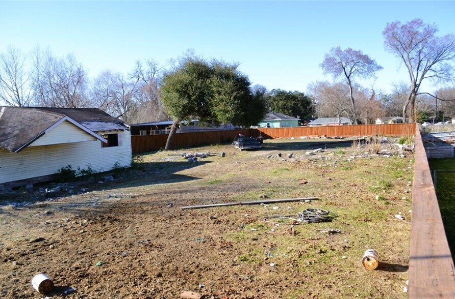 More Photos Of 824 W Rittenhouse Rd, Houston Land For Sale