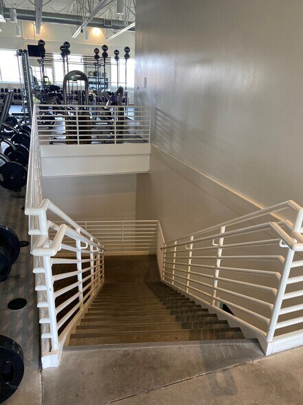 More Photos Of 1010 N 2nd Ave, Minneapolis Office For Sale