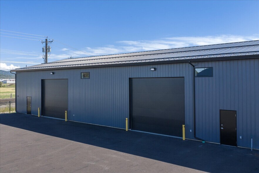 More Photos Of 18815 Euclid Ave, Spokane Valley Industrial For Sale