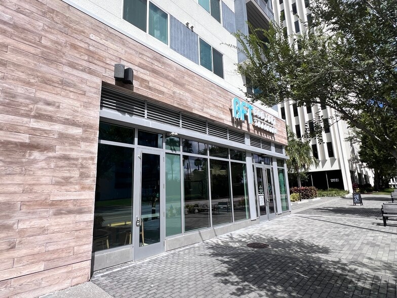 More Photos Of 103 W Tyler St, Tampa General Retail For Lease