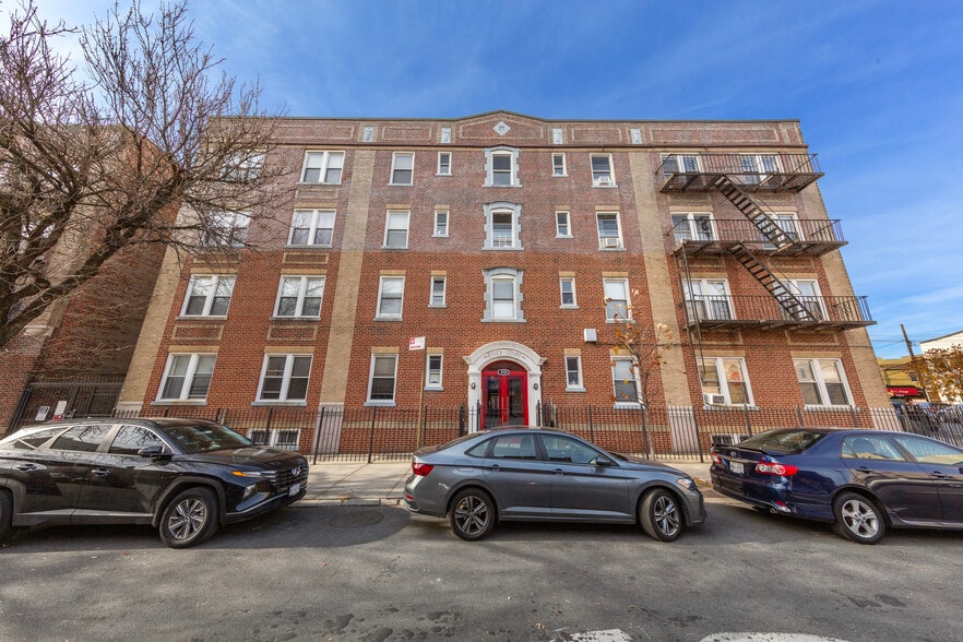 More Photos Of 21-21 Linden St, Ridgewood Apartments For Sale