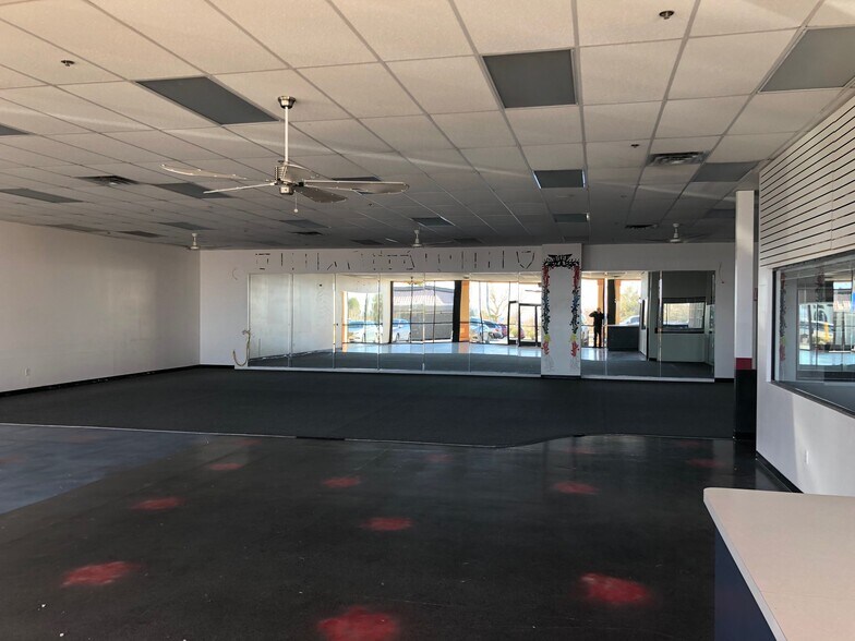 More Photos Of 3585 S Durango Dr, Las Vegas Unknown For Lease