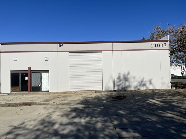 More Photos Of 21087 Cabot Blvd, Hayward Warehouse For Sale