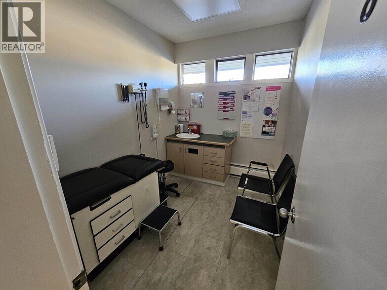 More Photos Of 22195 Dewdney Trunk Rd, Maple Ridge Skilled Nursing Facility For Sale