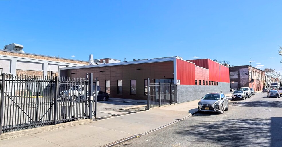 More Photos Of 390 Concord Ave, Bronx Manufacturing For Sale