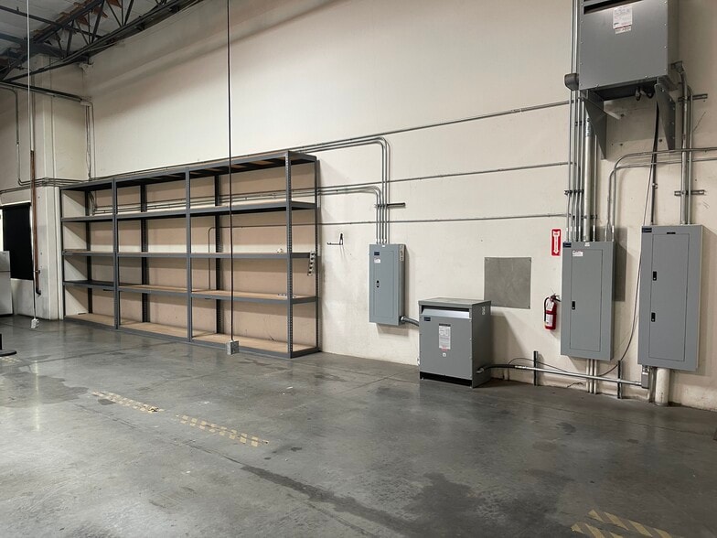 More Photos Of 1610 S Grove Ave, Ontario Warehouse For Lease