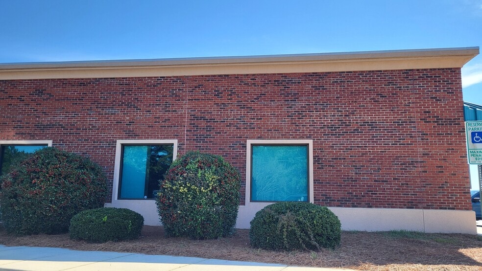 More Photos Of 812 Candy Park Rd, Pembroke Medical For Lease