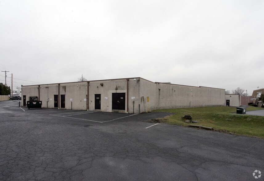 More Photos Of 1339-1357 Fruitville Pike, Lancaster Unknown For Lease