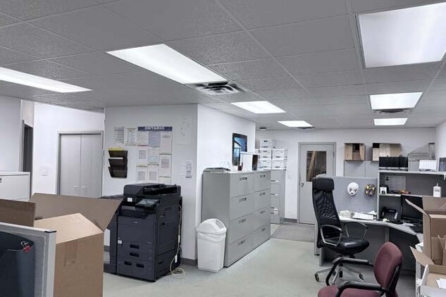 More Photos Of 525 Glengarry, Fergus Light Manufacturing For Lease