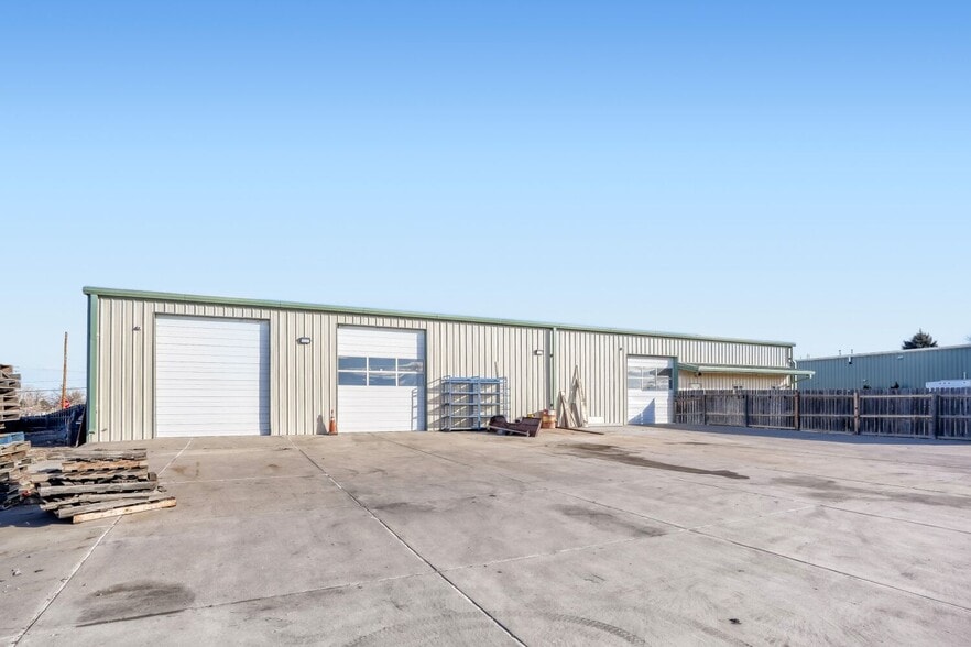 More Photos Of 8681 Rosemary St, Commerce City Warehouse For Sale