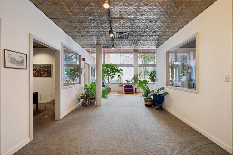 More Photos Of 136-138 N 2nd St, Philadelphia Apartments For Sale