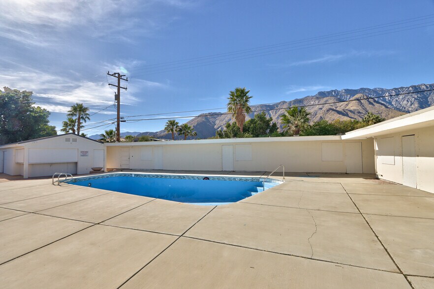 More Photos Of 2249 N Palm Canyon Dr, Palm Springs Hotel For Sale
