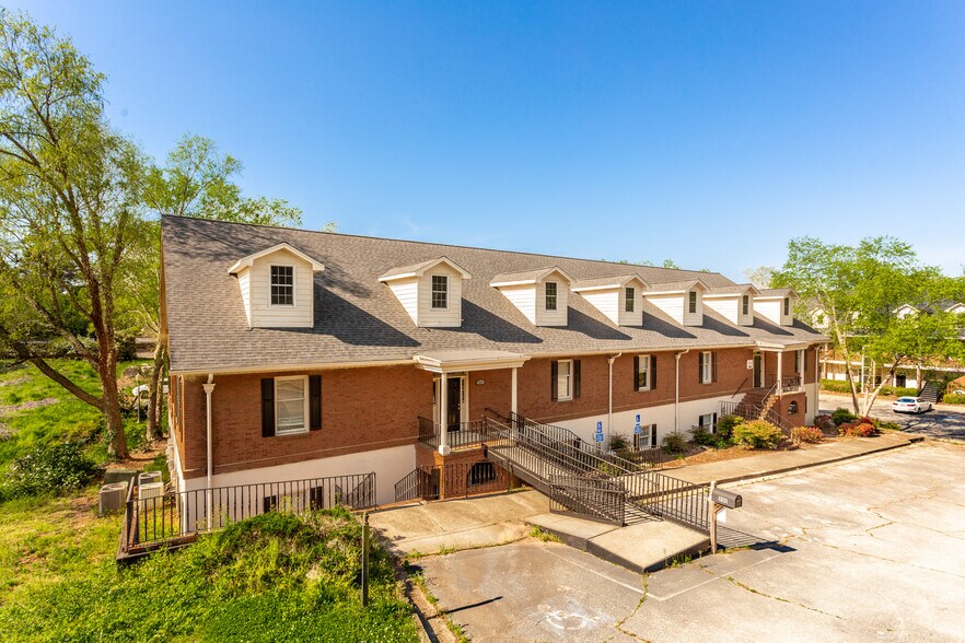 More Photos Of 316 W Pike St, Lawrenceville Medical For Lease