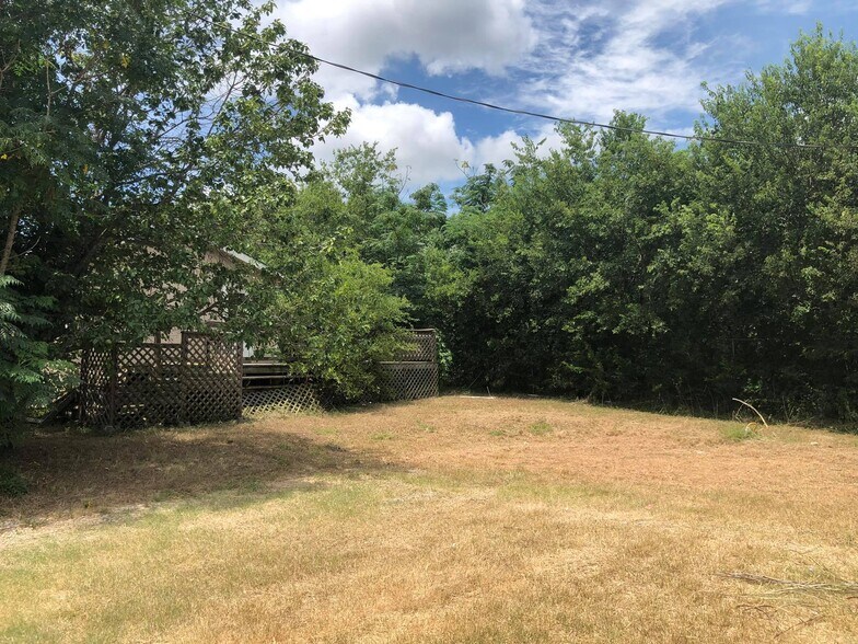 More Photos Of 12440 US Hwy 181 S, San Antonio Flex For Sale