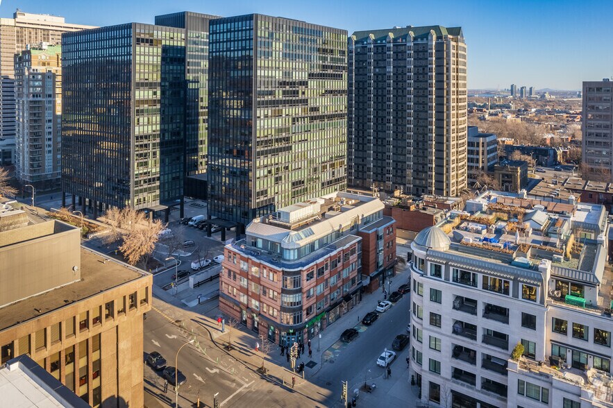 More Photos Of 1255 Av Greene, Westmount Medical For Lease