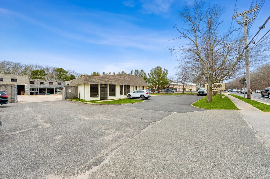 More Photos Of 348 Montauk Hwy, Wainscott Industrial For Sale