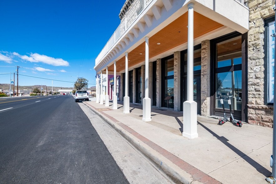 More Photos Of 315 E Andy Devine Ave, Kingman Hotel For Sale