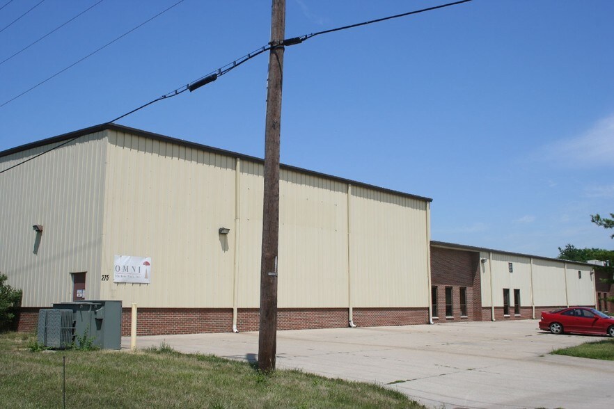 More Photos Of 275 Northpointe Dr, Fairfield Manufacturing For Sale