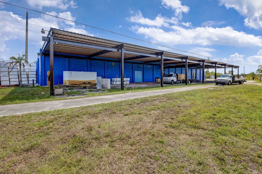 More Photos Of 7030 N Haverhill Rd, Riviera Beach Warehouse For Sale
