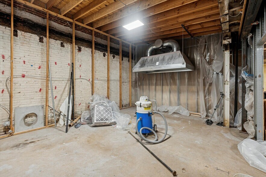 More Photos Of 3605 Salmon St, Philadelphia Industrial For Lease