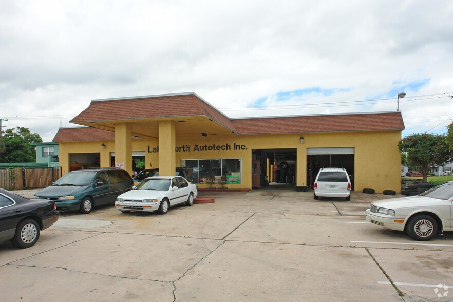 More Photos Of 901 S Dixie Hwy, Lake Worth General Retail For Sale