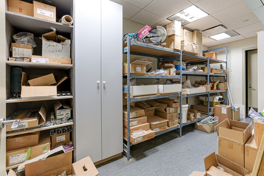 More Photos Of 2572 Davies Ave, Port Coquitlam Warehouse For Sale