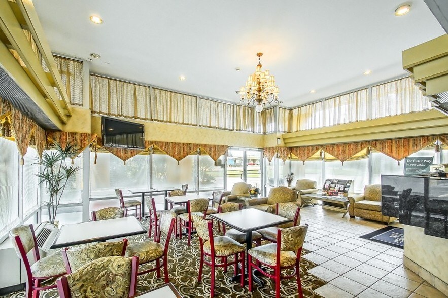 More Photos Of 337 Devereaux Dr, Natchez Hotel For Sale