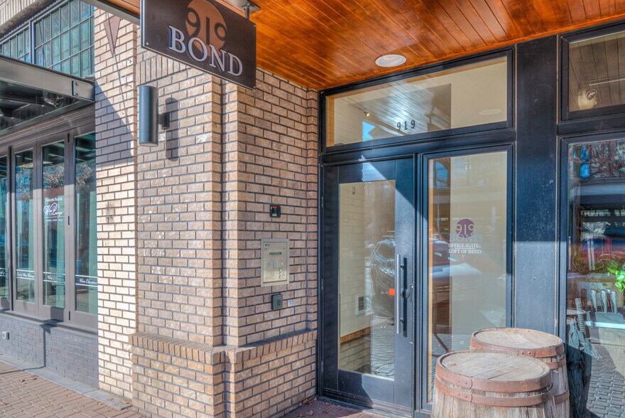 More Photos Of 919 NW Bond St, Bend Office Residential For Lease