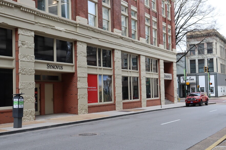 More Photos Of 800 Market St, Chattanooga Apartments For Sale