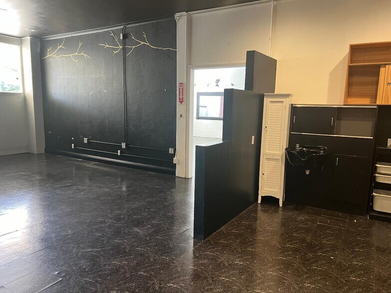 More Photos Of 741-745 Cooper, Yuba City Office For Lease