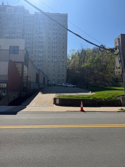 More Photos Of 357 N Craig St, Pittsburgh Office For Lease
